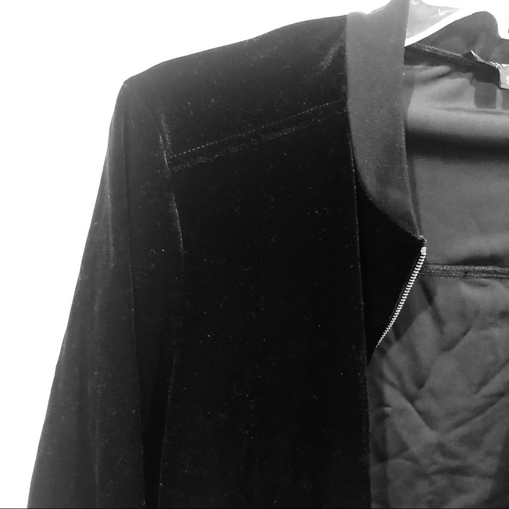 DREW I Anthropology I Velour Black Bomber … - Picture 4 of 9